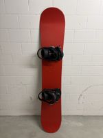 Snowboard mit Bindung rot schwarz gebraucht