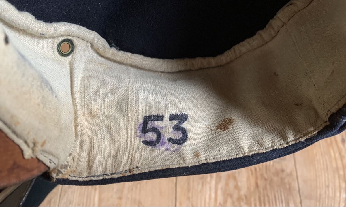 Schweizer Armee Copricapi, berretti & cappellini: 2 alte Uniformmützen der CH Armee – Usato da Goldingen venduto da Bergler012 3