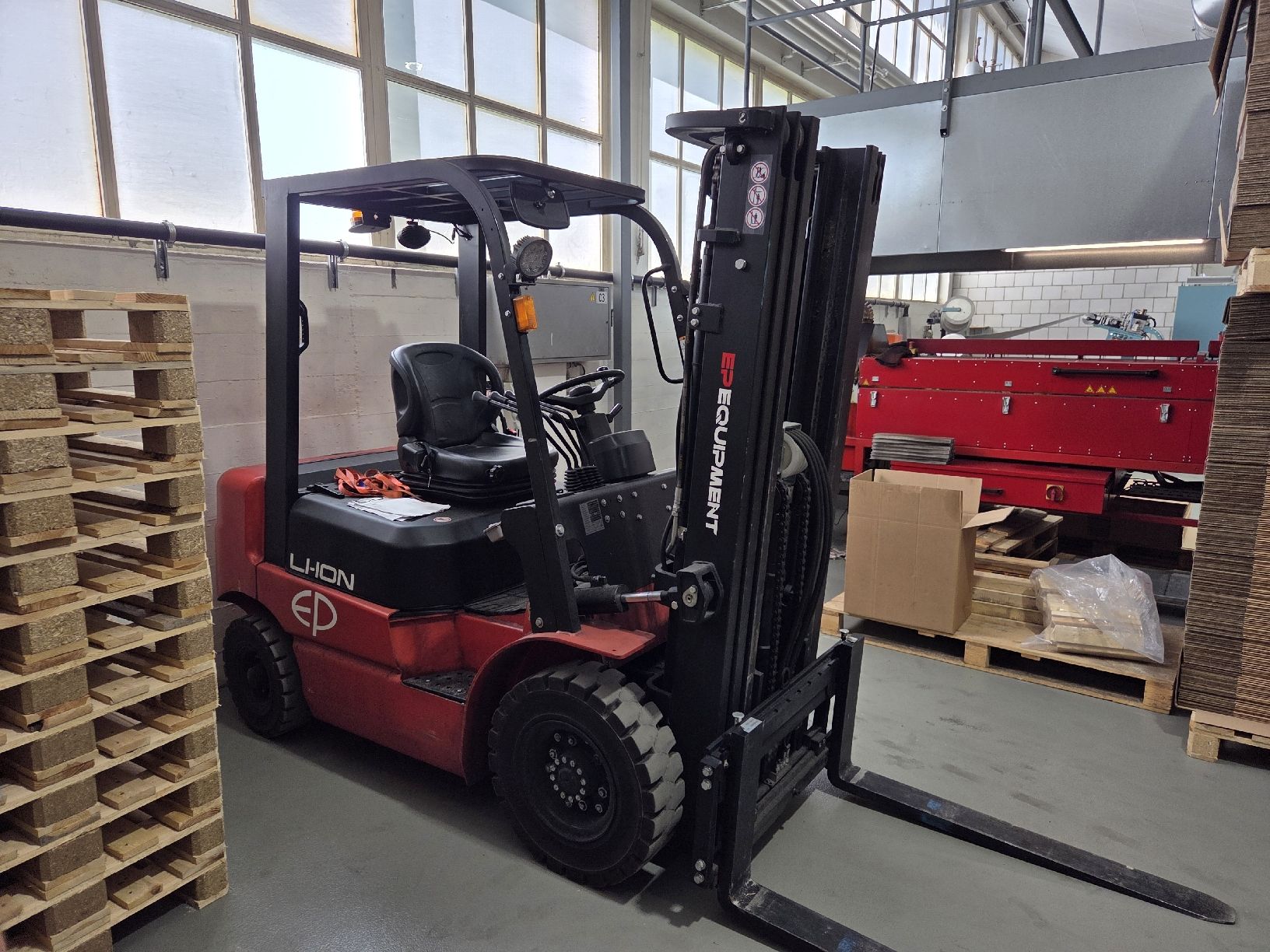 Carrelli elevatori e a forche: Elektro Gabelstapler – Usato da Möhlin venduto da zille_bs