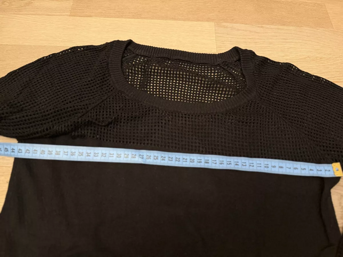 Guess Maglioni & Felpe: Damen Pullover Guess schwarz mit Netzoptik – Usato da Rubigen venduto da Elmacino 2