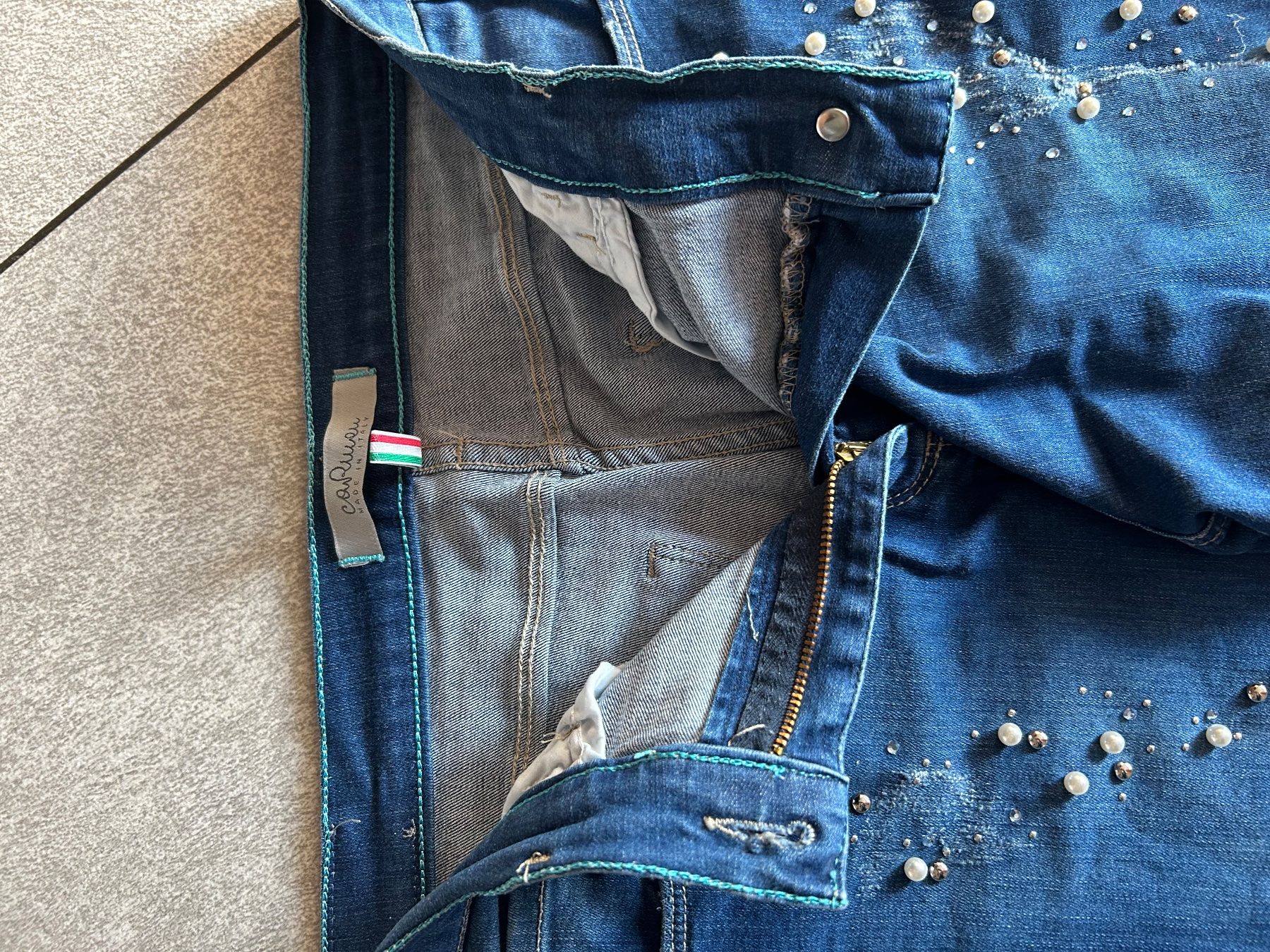 Jeans: Jeans avec des décorations en perles gr. 40 – Usato da Arbedo venduto da nadia1973 1
