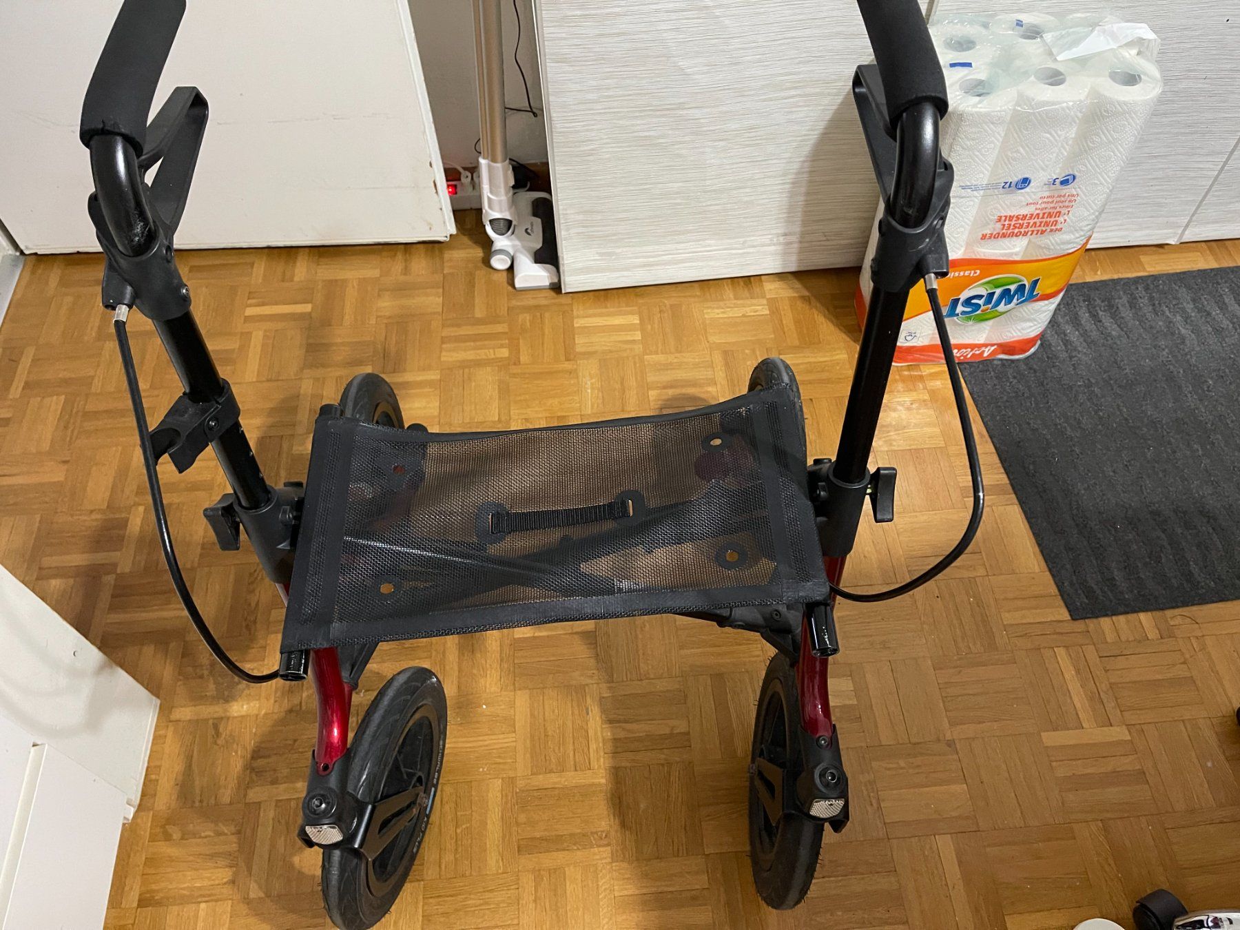 Aides à la marche: Rollator für Draussen – Défectueux à Regensdorf par siro.21 1