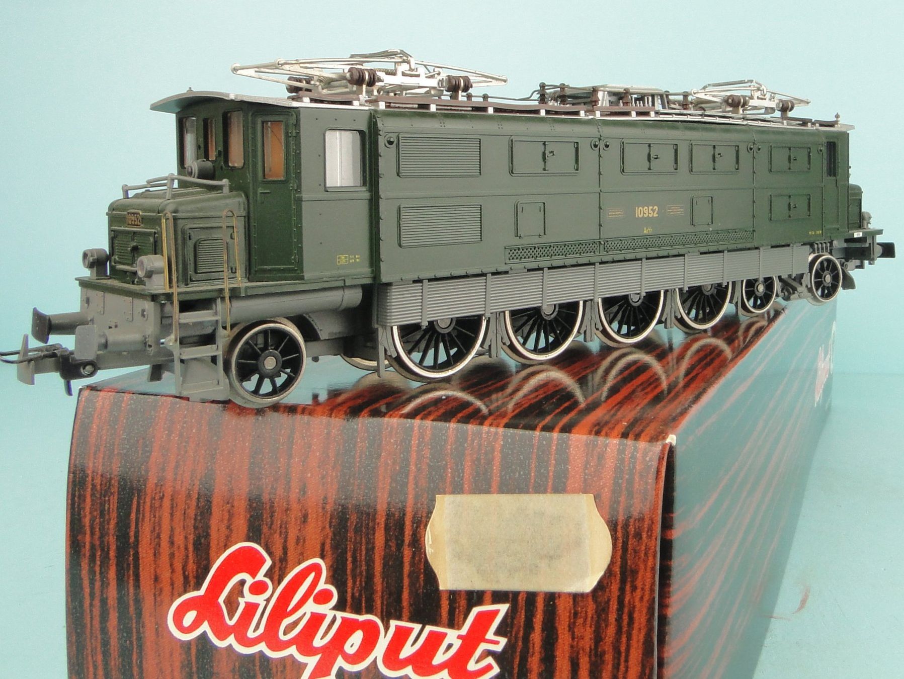 Liliput Modellini di ferrovie: Liliput 4750 SBB Ae 4/7 – Usato da Bülach venduto da cann11