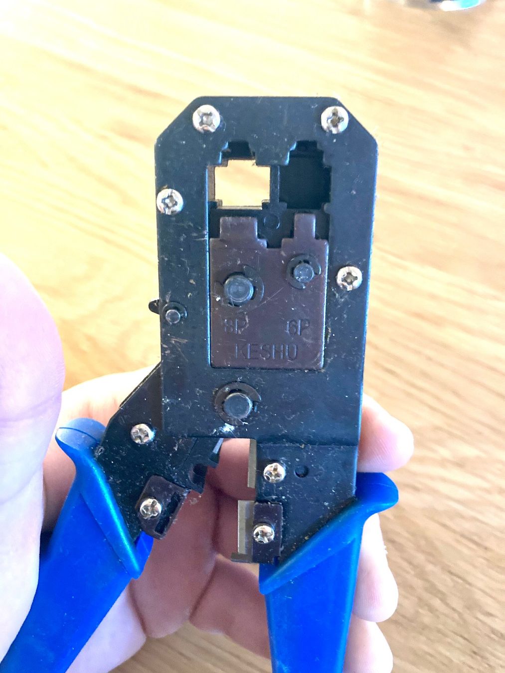 Pinze: Pince à sertir cables keshu – Usato da Lausanne venduto da Techobby 3