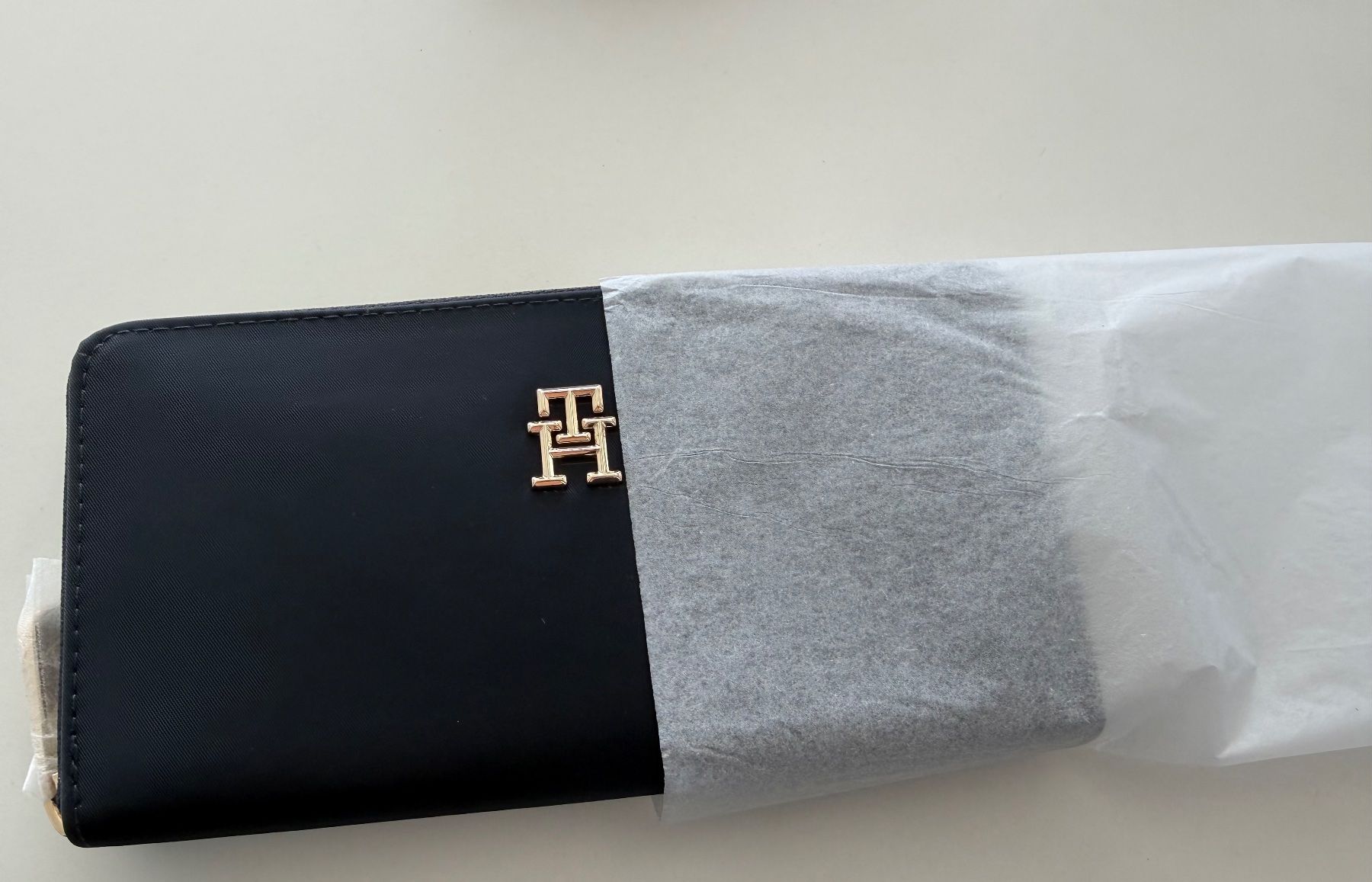 Tommy Hilfiger Portamonete: Tommy Hilfiger POPPY LARGE  neu – Nuovo e nell'imballaggio originale da Kloten venduto da des_xv52 2