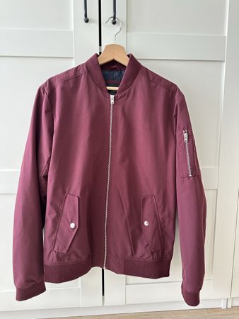 Jack&Jones Fliegerjacke Herren bordeaux Grösse M neuwertig