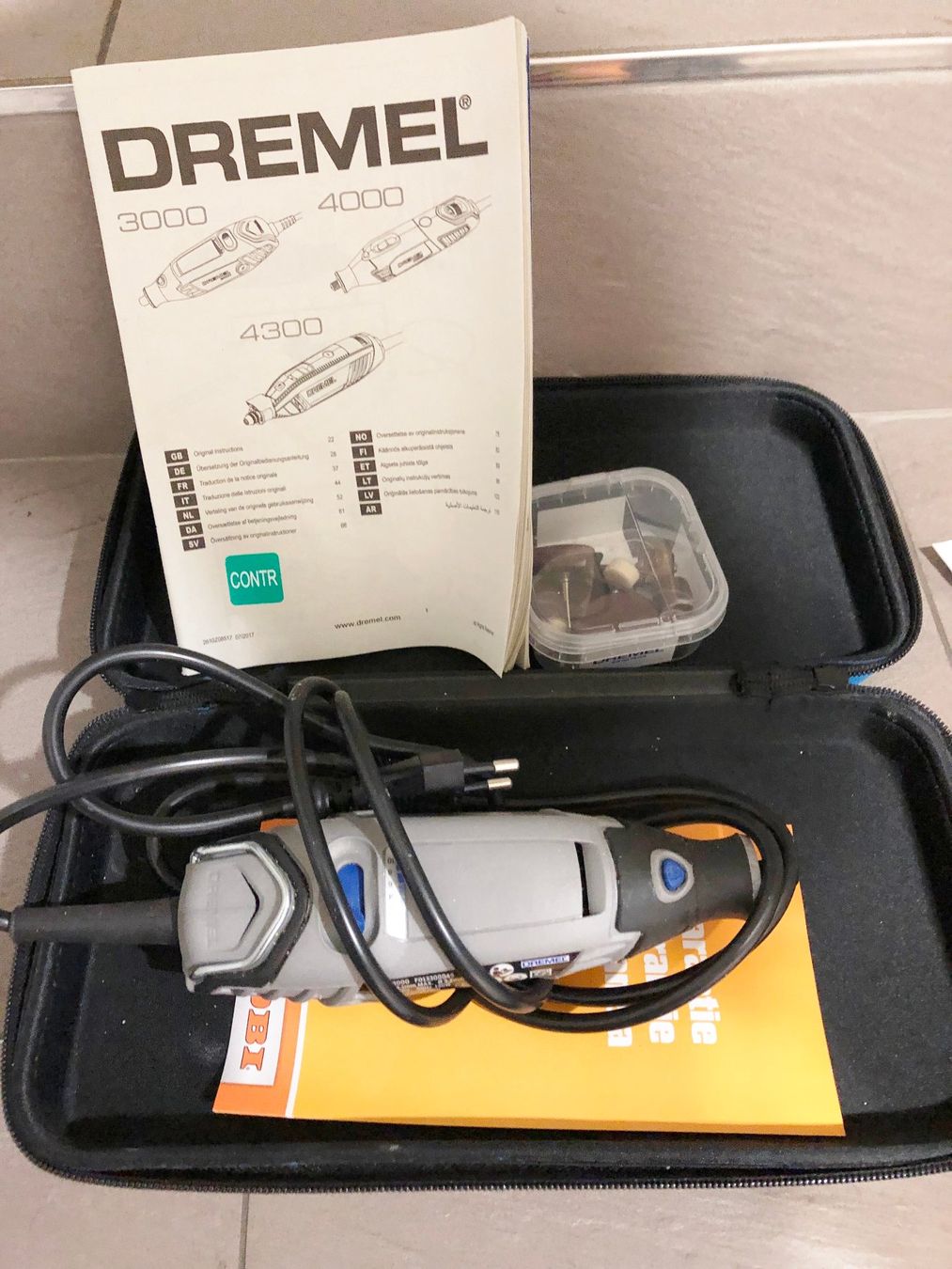 Dremel Tutti gli attrezzi: Multifunktionswerkzeug NP CHF 61.- – Usato da Glattbrugg venduto da Ariel012 2