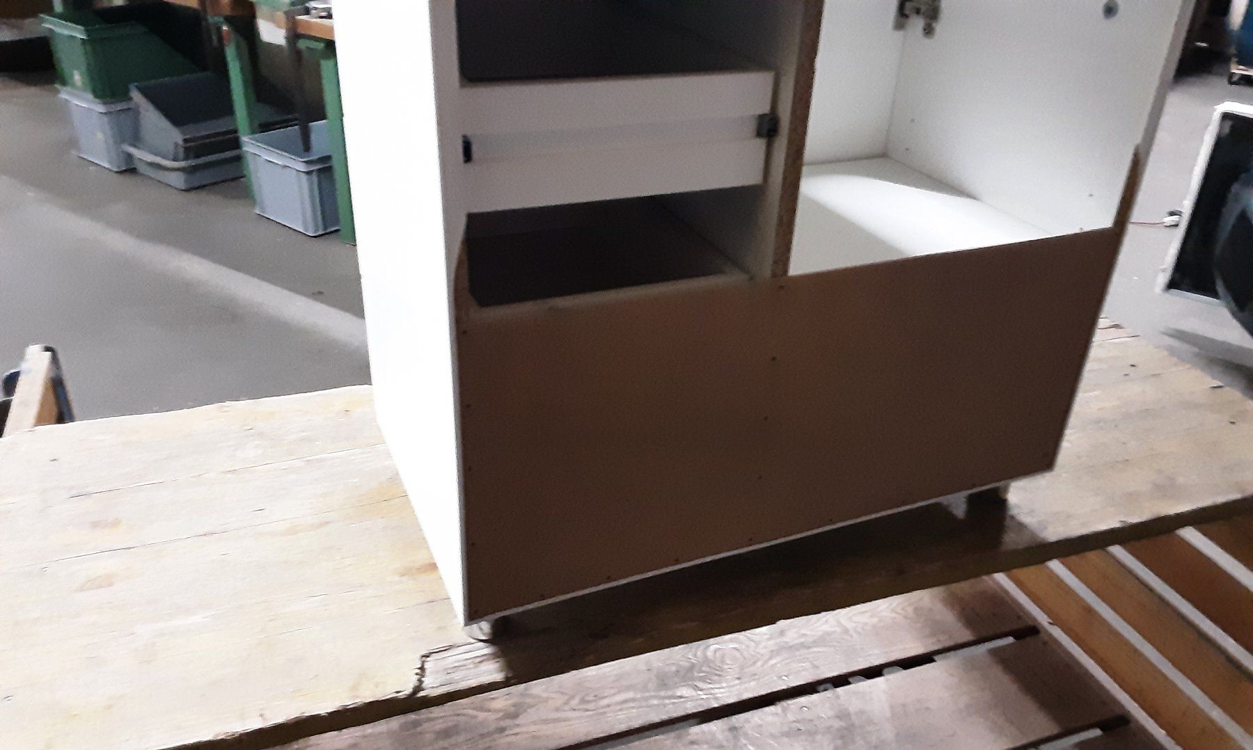 Mobili per bagno: Badezimmermöbel – Usato da Stans venduto da Kaelti 4