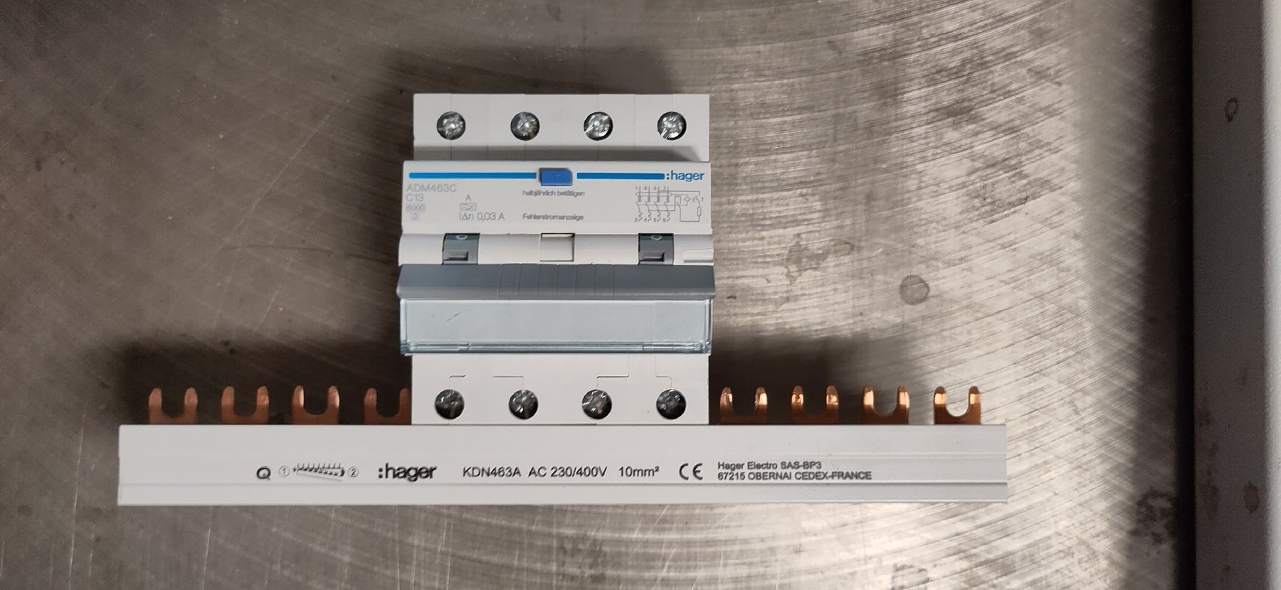 Hager Alimentazione elettrica: Hager ADM463 C LS 13A mit Phasenschiene KDN 3P+N – Usato da Liebefeld venduto da robi15blue 2