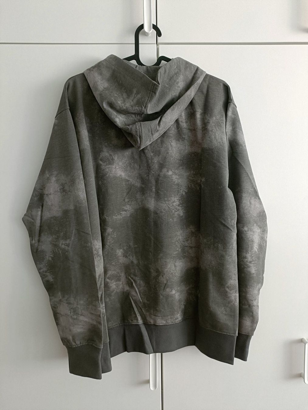 Maglioni & Felpe: Batik Kapuzenpulli / Hoodie - Grösse S – Nuovo e nell'imballaggio originale da Rickenbach b. Wil venduto da Beautiful.Things 3