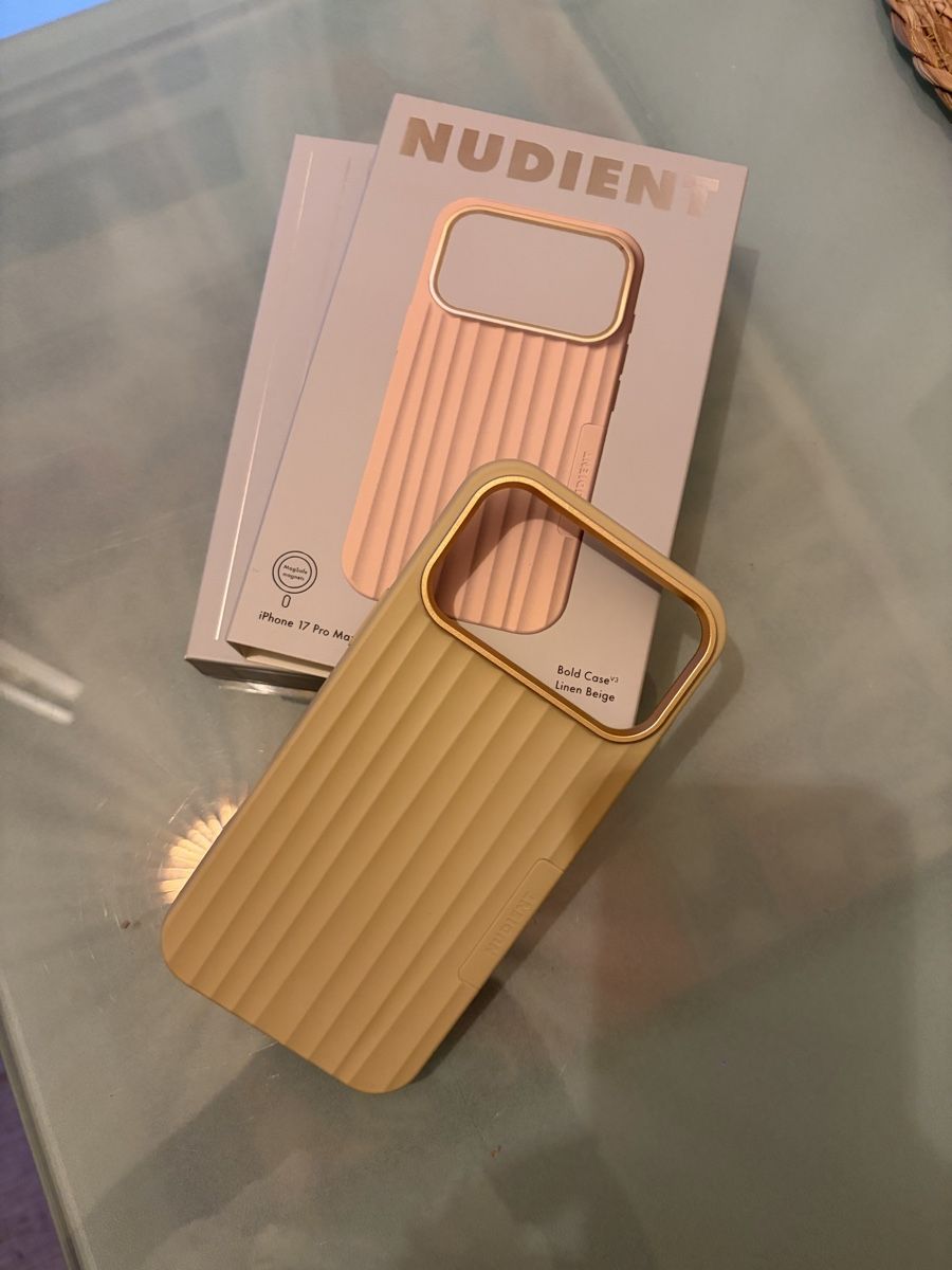 Covers & Schutzfolien: Nudient Hülle iPhone 17 pro Max  – Gebraucht aus Basel von Brunner.T