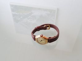 Petite montre bracelet mécanique 