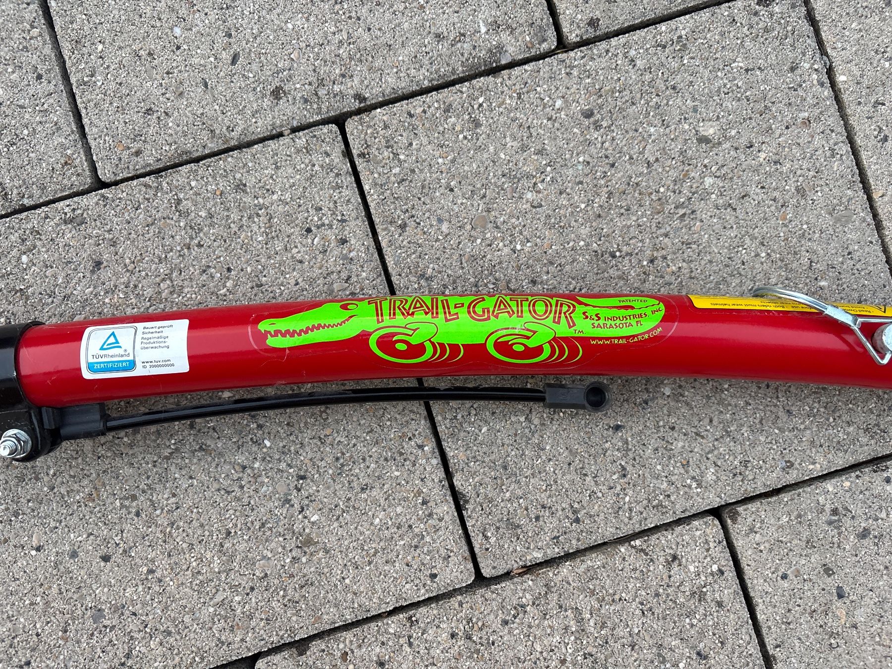 Attelages de remorque: TRAIL-GATOR 20 "rouge excellent état – D'occasion à Eclépens par Happymom 1