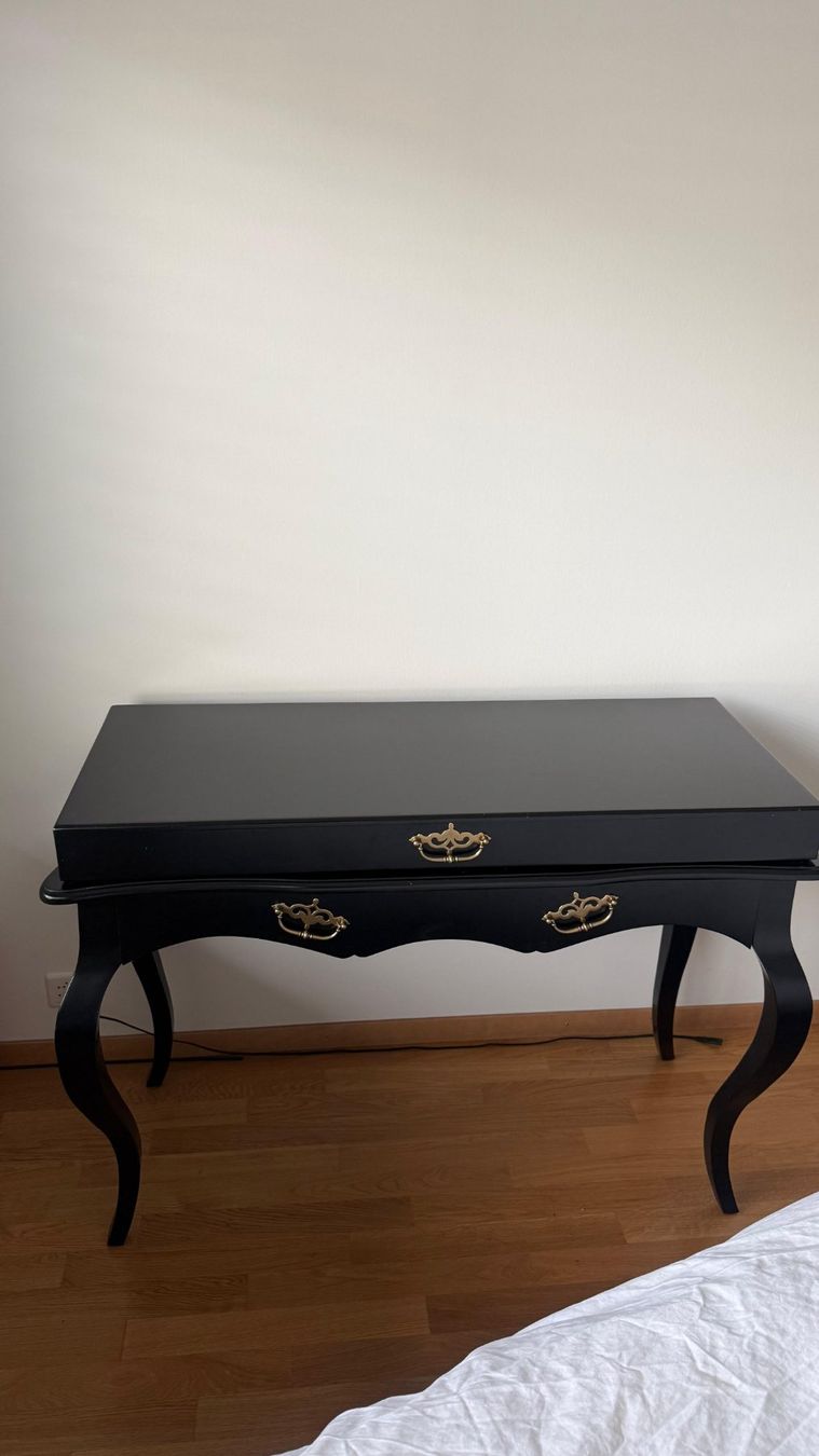 Tavoli da trucco: Coiffeuse Hand Made style baroque – Usato da Genève venduto da doknov