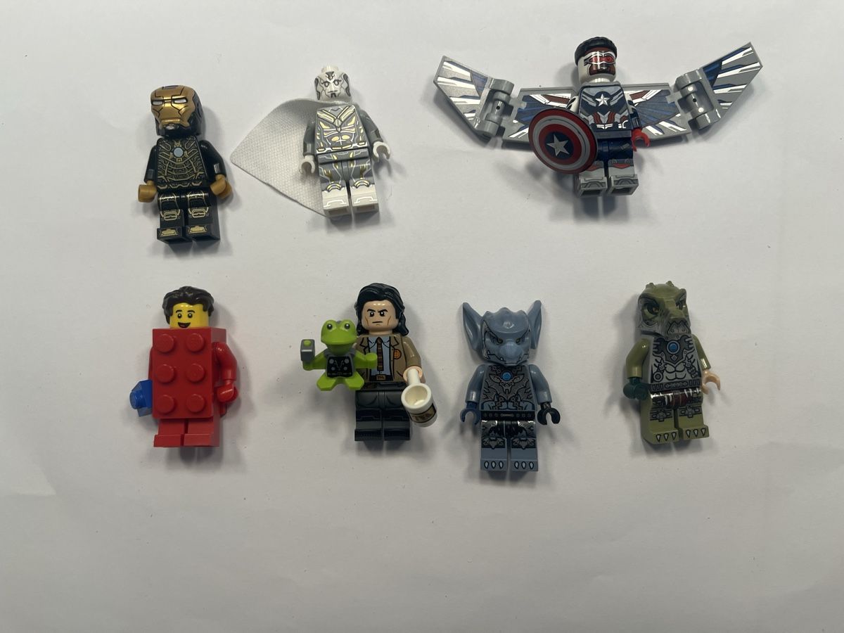 Lego Giocattoli: Lego Minifiguren Lot – Nuovo (secondo la descrizione) da St. Margarethen TG venduto da nic_n9n5