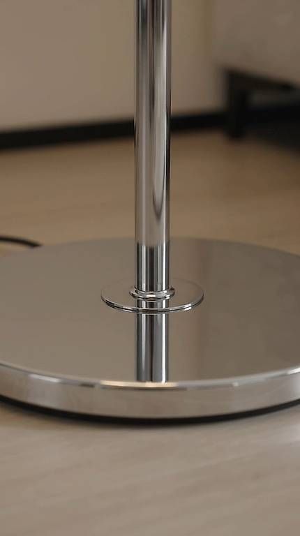 Lampade: Moderne Chrom-Stehlampe mit 3 Leuchten – Usato da mühlau venduto da MoonCrypto 2