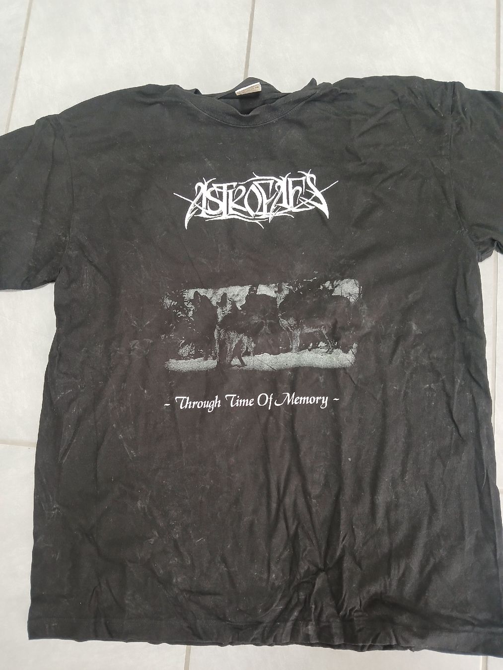 T-shirt: ts astrofaes - through time...(black metal) – Usato da St-Cergue venduto da VeganWarrior