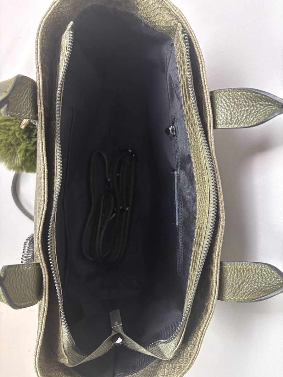 Borse da donna: Sac à main vert olive effet serpent avec pompon tendance – Nuovo (secondo la descrizione) da Vessy venduto da _Callidus_ 2