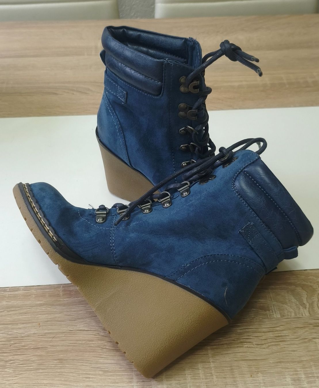 Damenschuhe: MAGNIFIQUES BOTTINES – Neu (gemäss Beschreibung) aus Mervelier von ZORHA 2