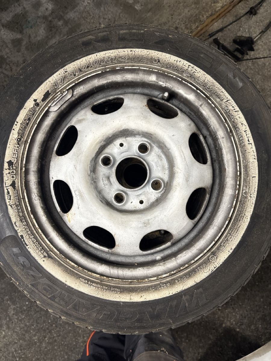 Volkswagen Alle Autoersatzteile: VW Golf 1 Räder – Gebraucht aus Oberwil (Dägerlen) von 1997