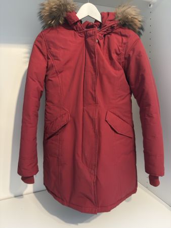 Winterjacke in rot