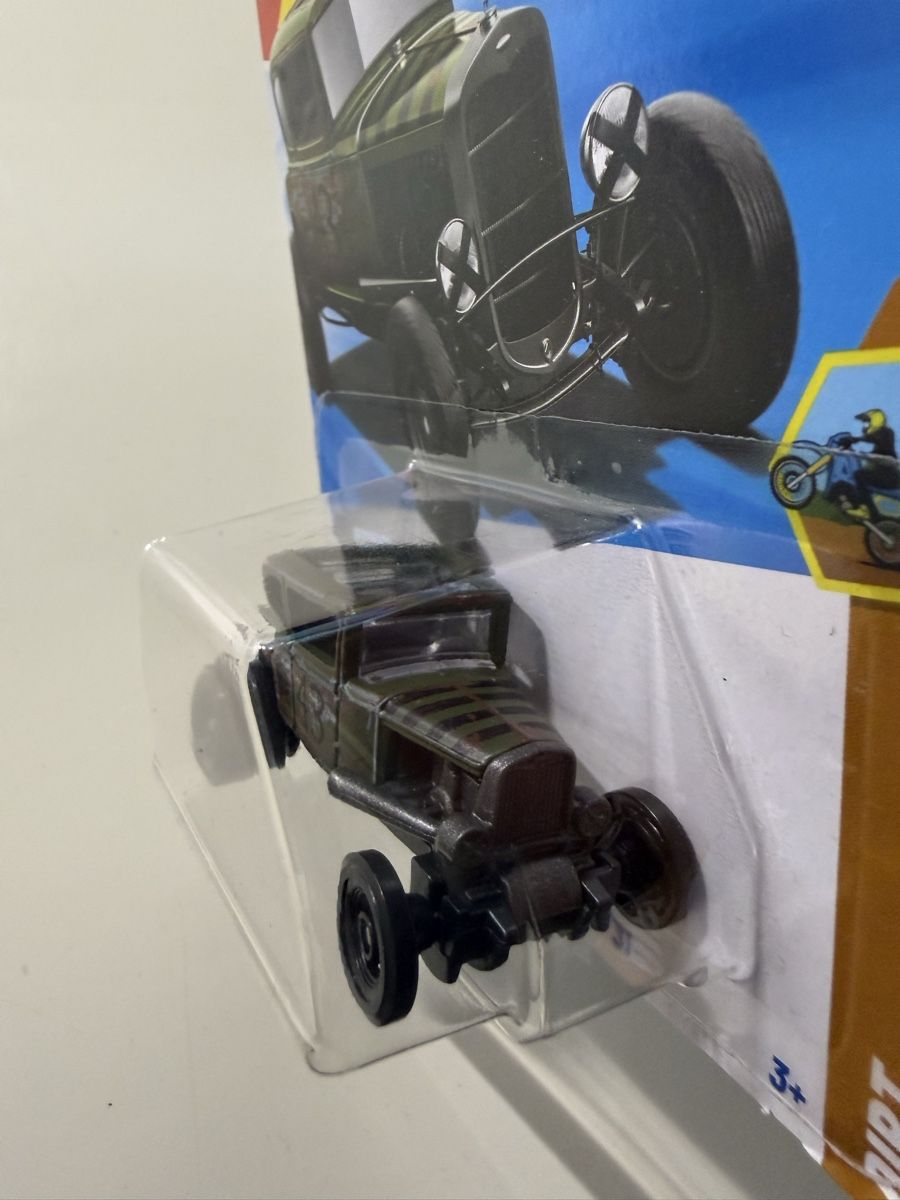 Hot Wheels Modellini d'auto: Hot Wheels Ford Model A Custom '31 in 1:64 – Nuovo e nell'imballaggio originale da Sutz venduto da mtechcab 1