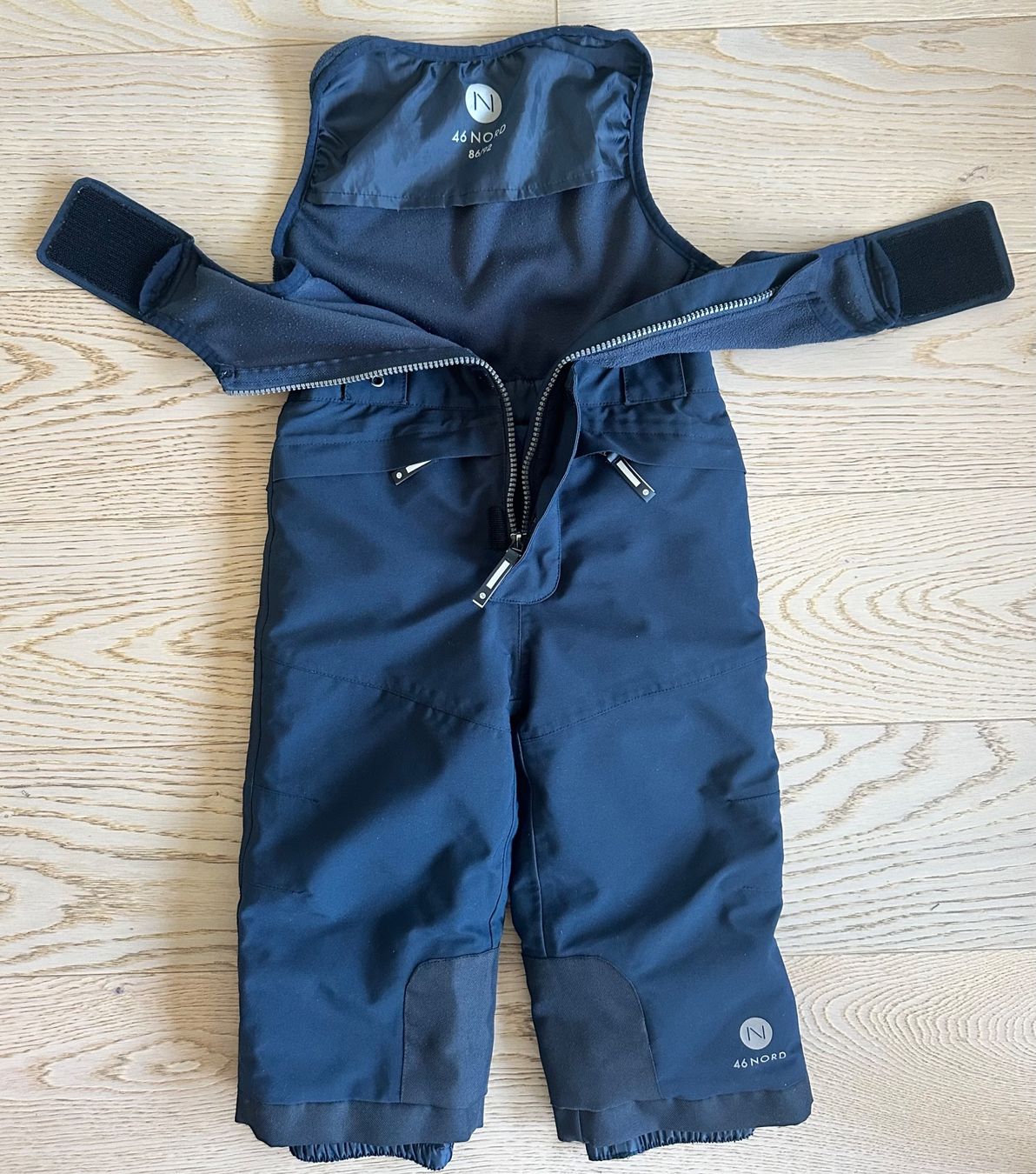 46 Nord Pantalons: Skihose Kindergrösse 86/92 – D'occasion à Abtwil SG par sinsky_ 2