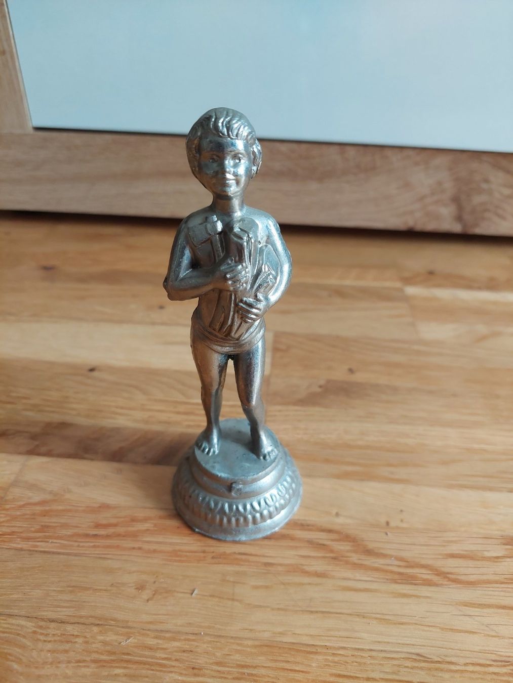 Statuette: Figur Junge – Usato da Härkingen venduto da Laaleeluu15