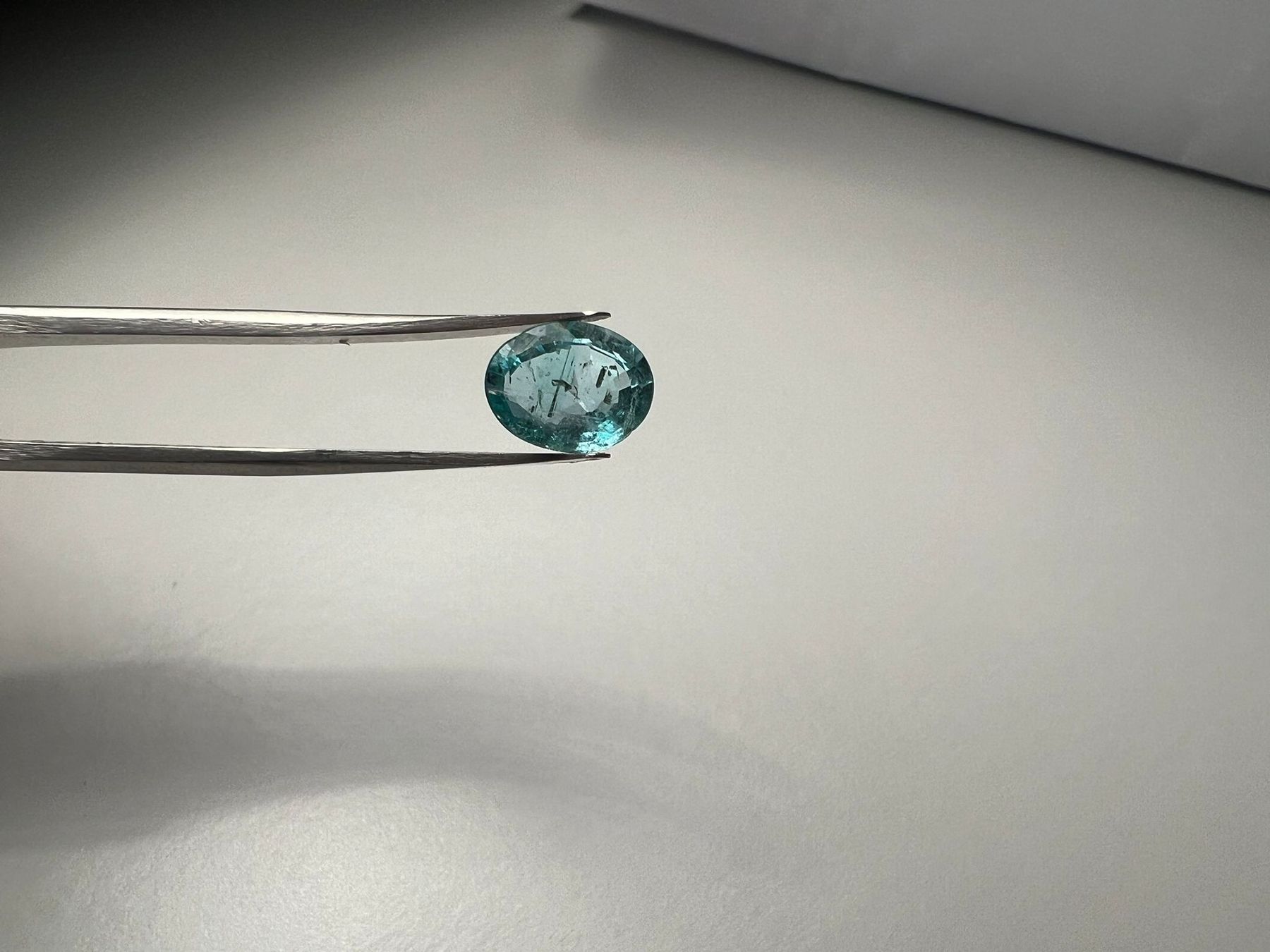 Pietre preziose: Grüner Smaragd 1.05 ct – Nuovo e nell'imballaggio originale da Zürich venduto da NS.12
