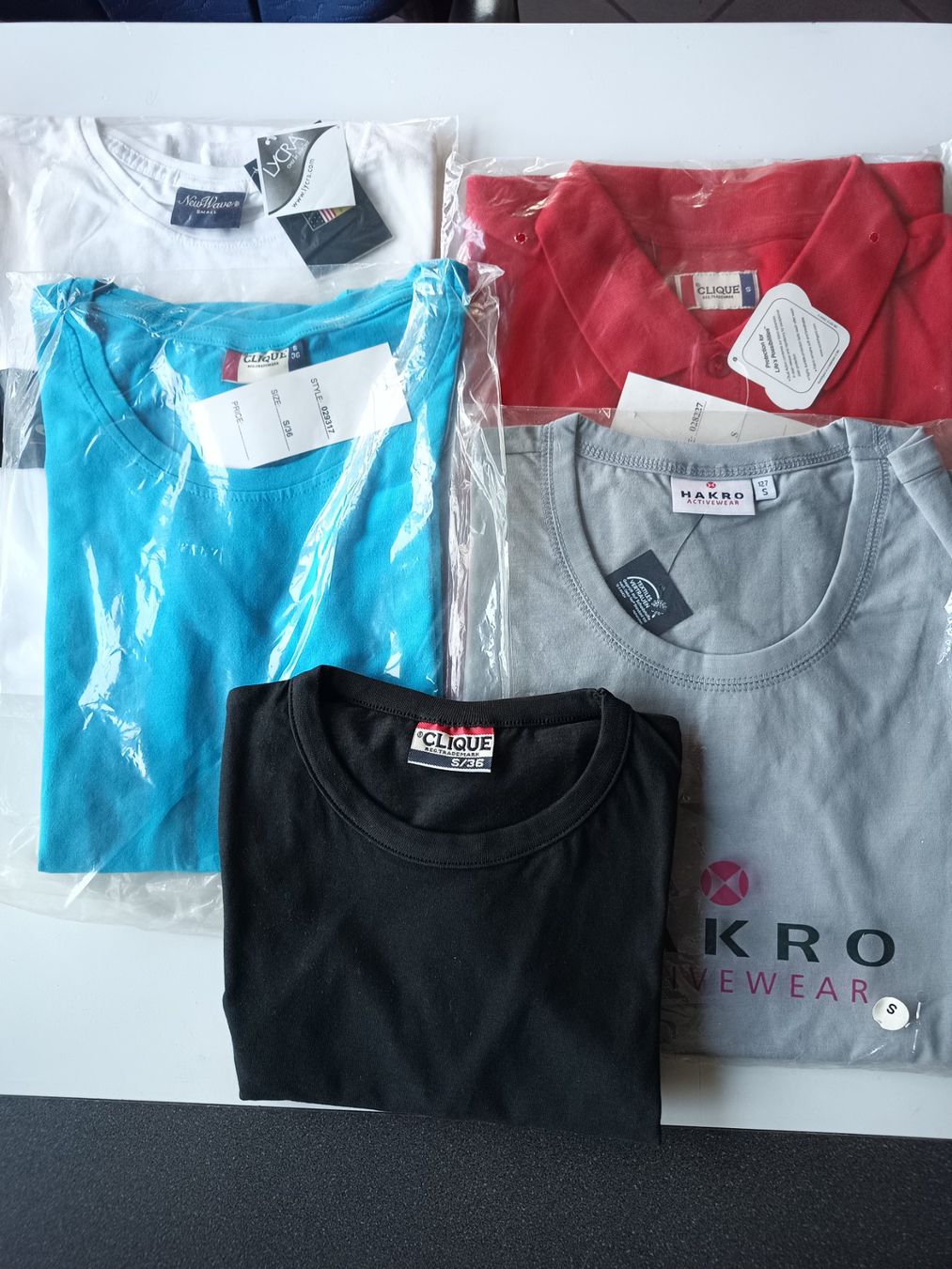 T-Shirts: Restposten T- Shirt S (j) – Neu (gemäss Beschreibung) aus Oberegg von 19franzi94