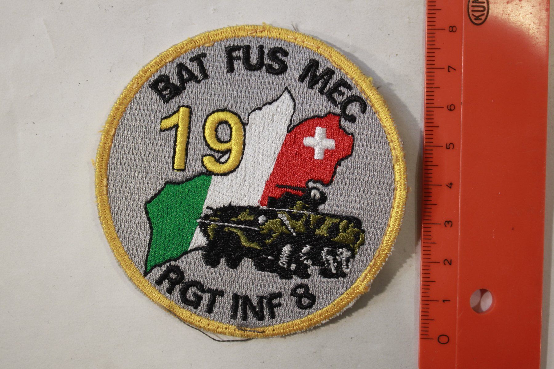 Schweizer Armee Patches: bat inf 8 – Gebraucht aus La plaine von 7A6T2ME