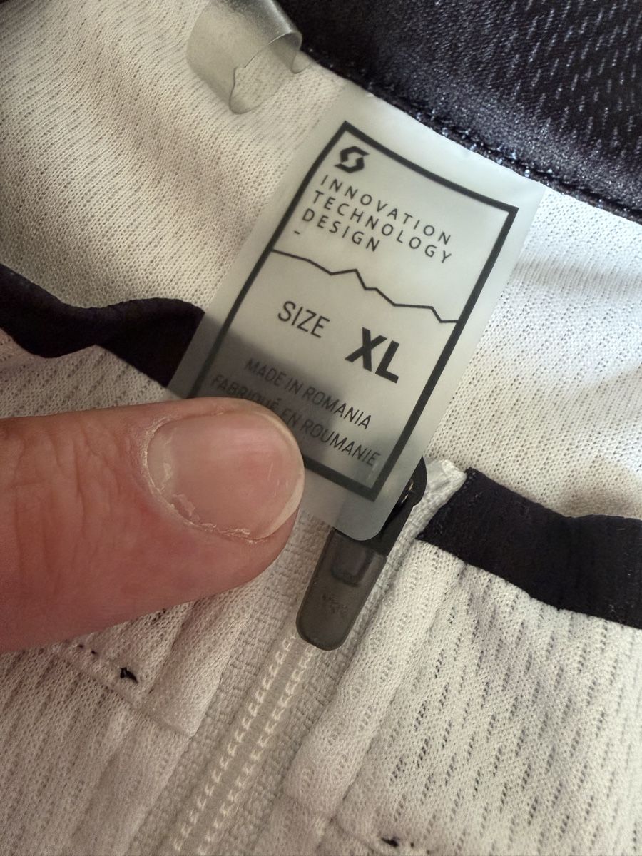 Scott Canottiere & Pantaloni: Fahrradshirt Scott XL – Usato da Eschikofen venduto da Kesper89 2