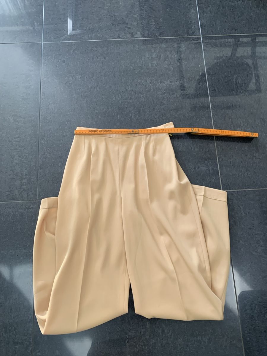 Max Mara Hosen: Max Mara Hose  – Gebraucht aus Bergdietikon von zor_856j 3