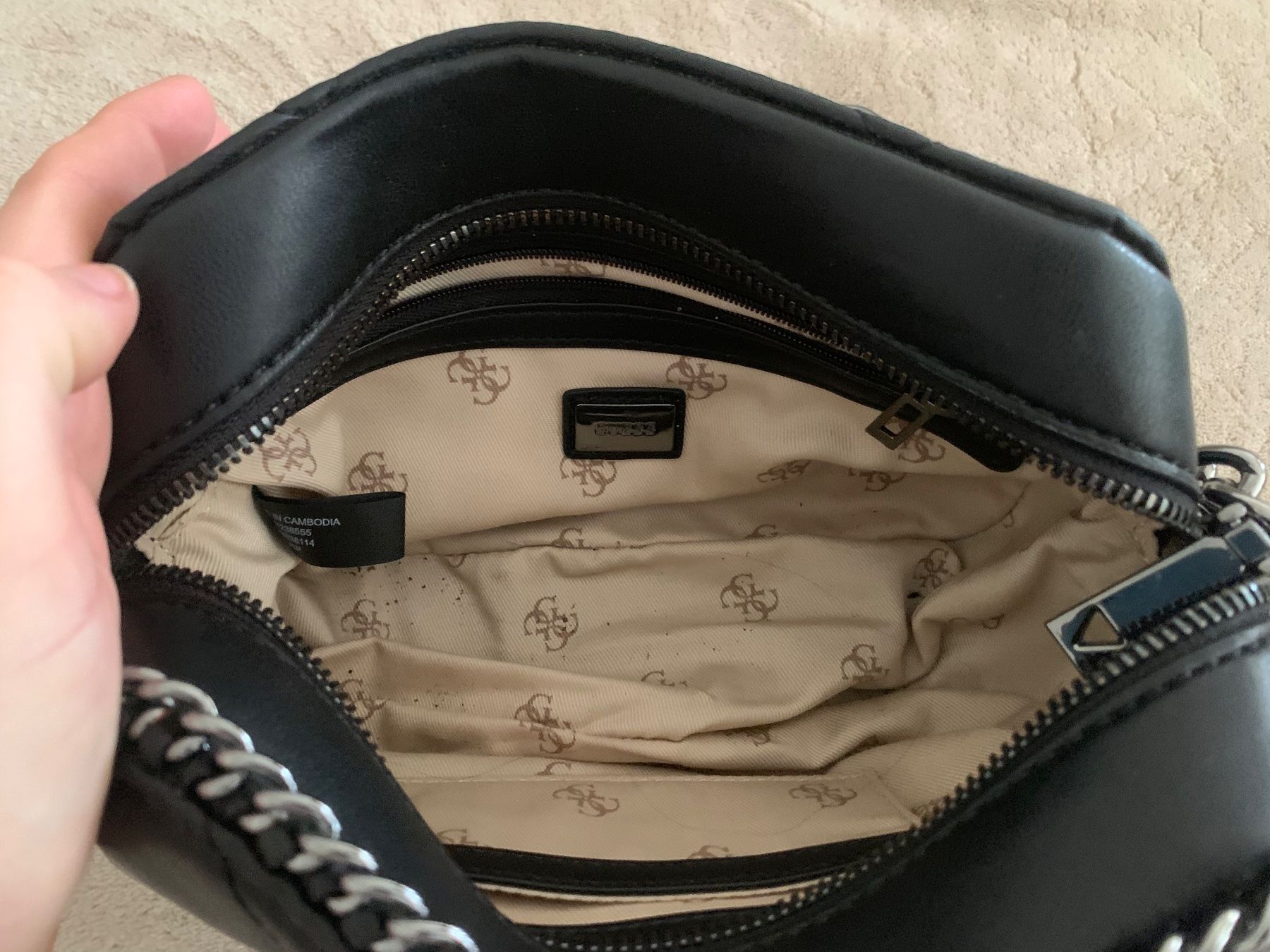 Guess Taschen für Damen: Sac bandoulière Guess – Gebraucht aus Genève von ste_k6dj 2