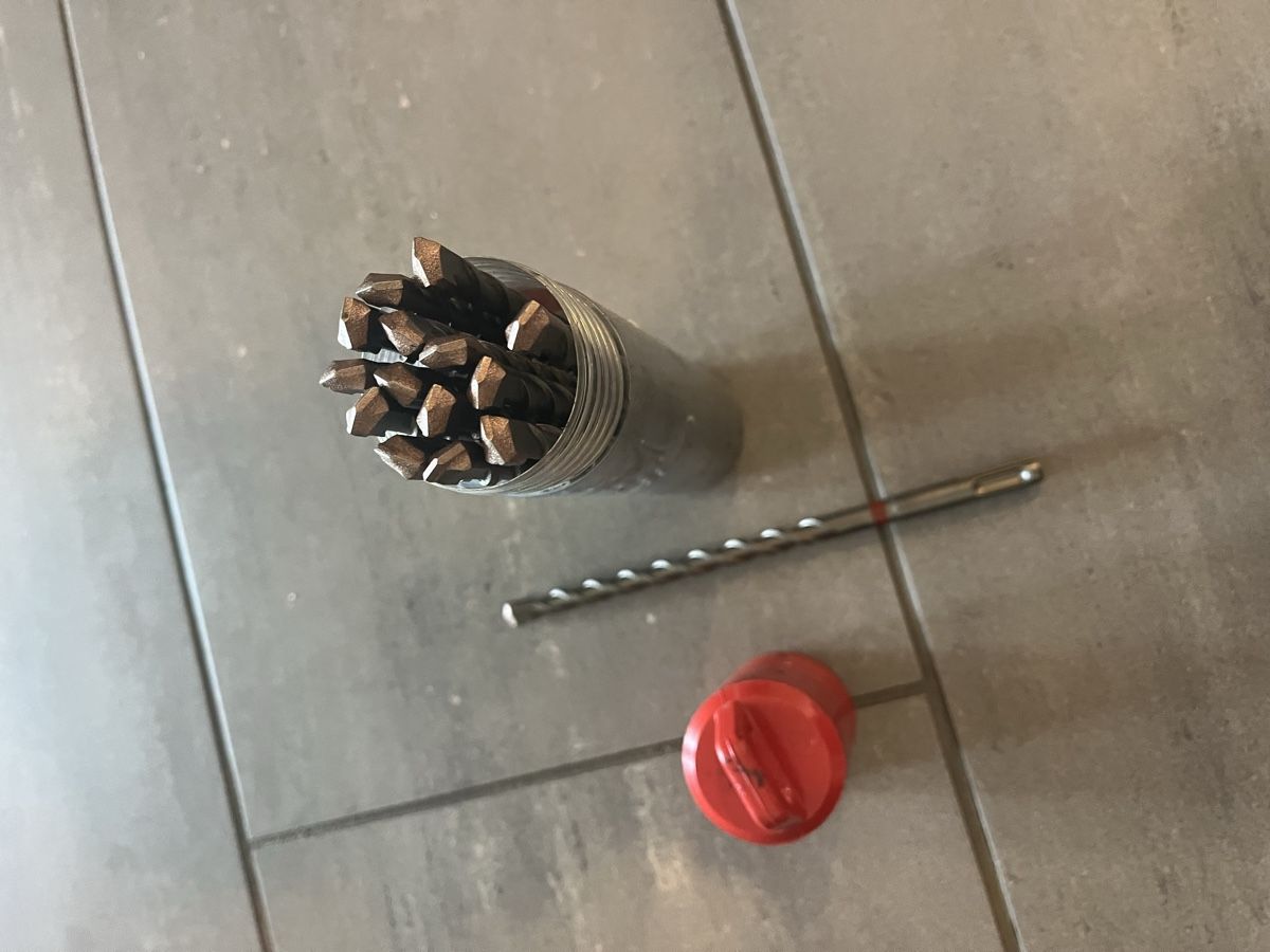 Hilti Tutti gli attrezzi: Hilti Beton Stein Bohrer 10mm – Nuovo e nell'imballaggio originale da Neerach venduto da fuz_8d7l 4