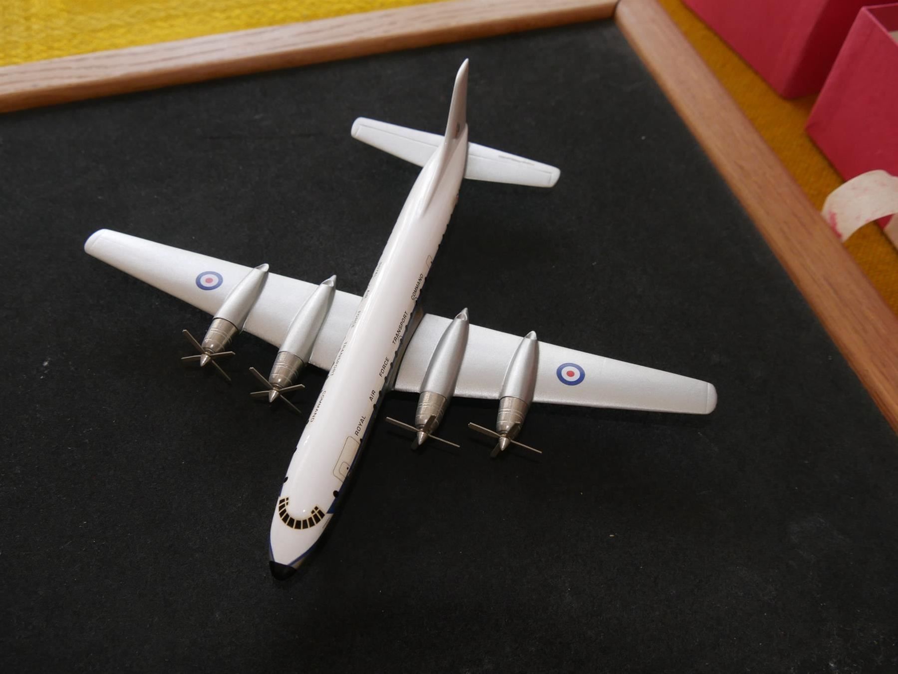 Modellbausätze & Standmodelle: BRISTOL BRITANNIA (R.A.F.) – Neu (gemäss Beschreibung) aus Gränichen von iknow 5