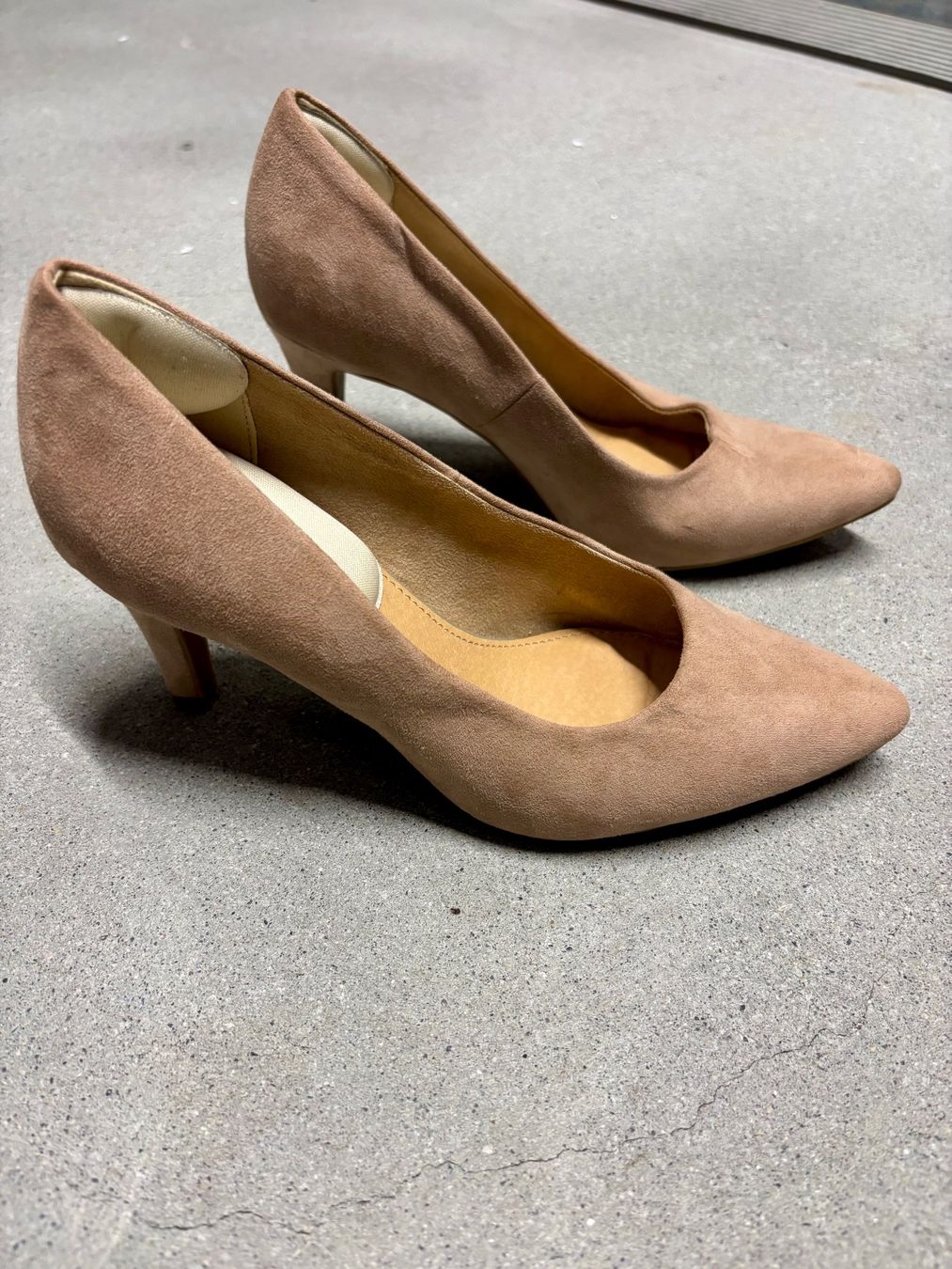 Chaussures femmes: Pumps, Grösse 37 – D'occasion à Glattpark(Opfikon) par Mrs.R0bins0n 1