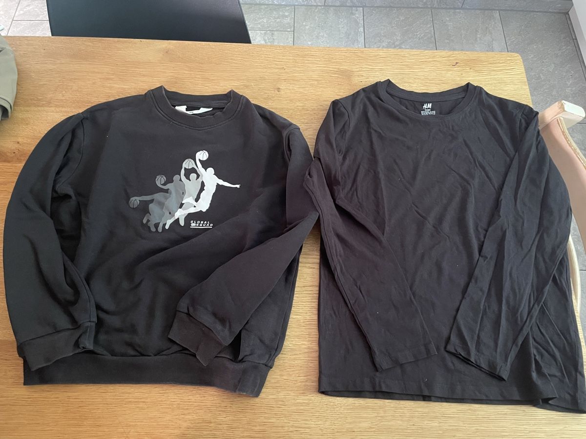 Pullover & Sweatshirts: pulli langarmshirt gr. 146/152 – Gebraucht aus Recherswil von grafics