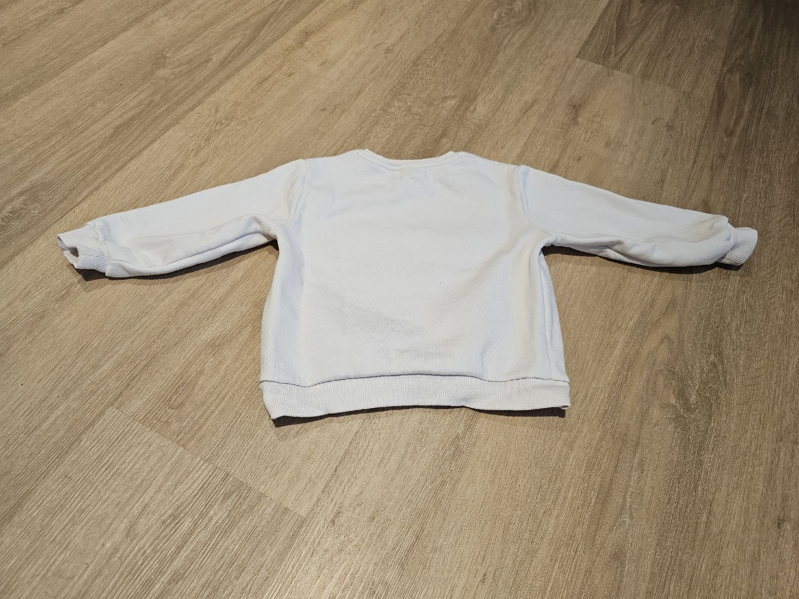 C&A Maglioni & Felpe: Kinder Pullover Grösse 104 – Usato da Vinelz venduto da Wauggal 1