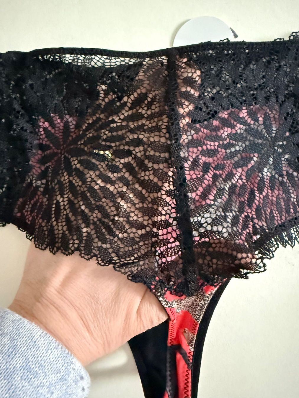 Sonstige Unterwäsche: MORGAN, String MELINE, Grösse 40, Farbe Rot/Schwarz – Neu und originalverpackt aus Rudolfstetten von gst_g7xl 5