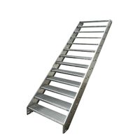 Stahltreppe 13 Stufen 60x247cm verzinkt
