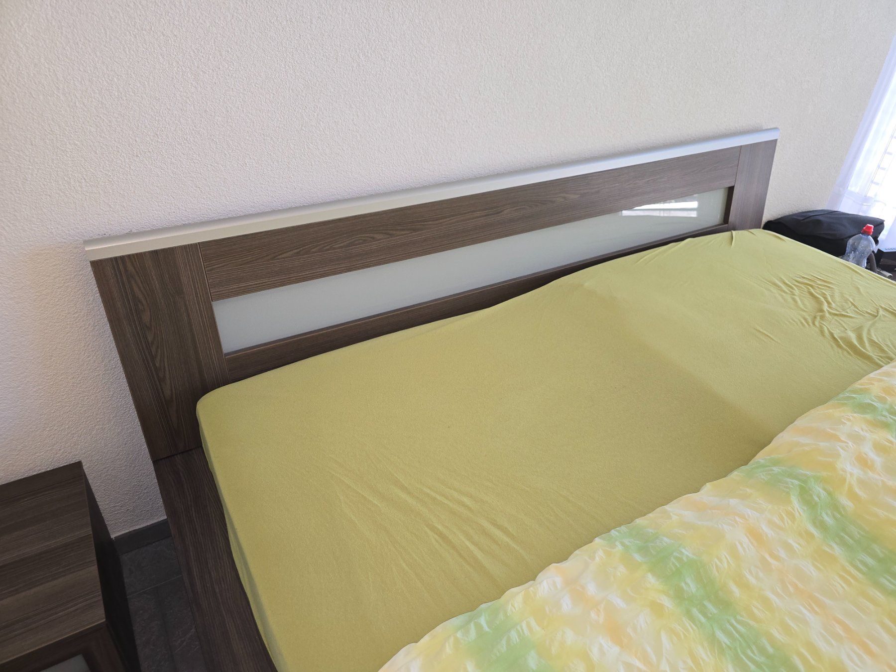 Betten: Schönes, einwandfreies Bett – Gebraucht aus Strengelbach von Mosers 3