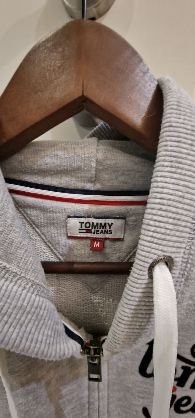 Tommy Hilfiger Jacken: Tommy Jeans – Gebraucht aus Oftringen von bin_2wk8 1