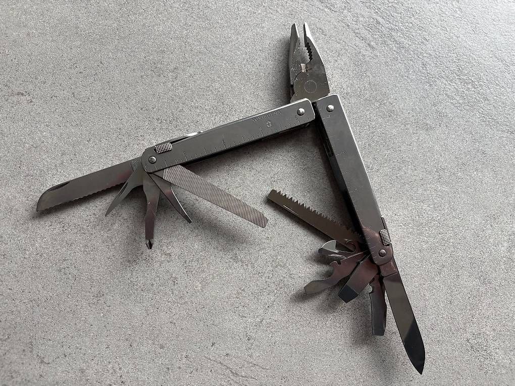 Victorinox Tutti gli attrezzi: Victorinox Swiss Tool – Nuovo e nell'imballaggio originale da Elsau venduto da Sgant 3