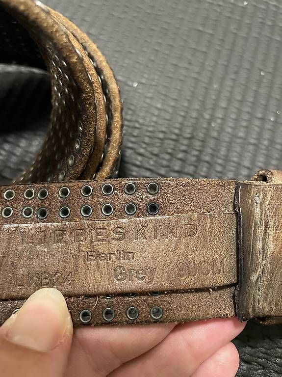 Cinture: Liebeskind Gürtel 90cm plus Armband – Usato da Meisterschwanden venduto da jil_8rtq 1