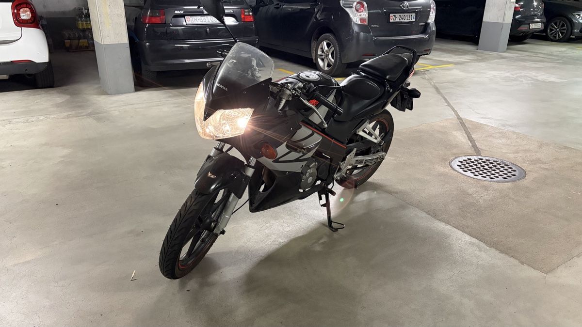 Honda Strasse: Honda CBR125R – Gebraucht aus Hinteregg von romeihi