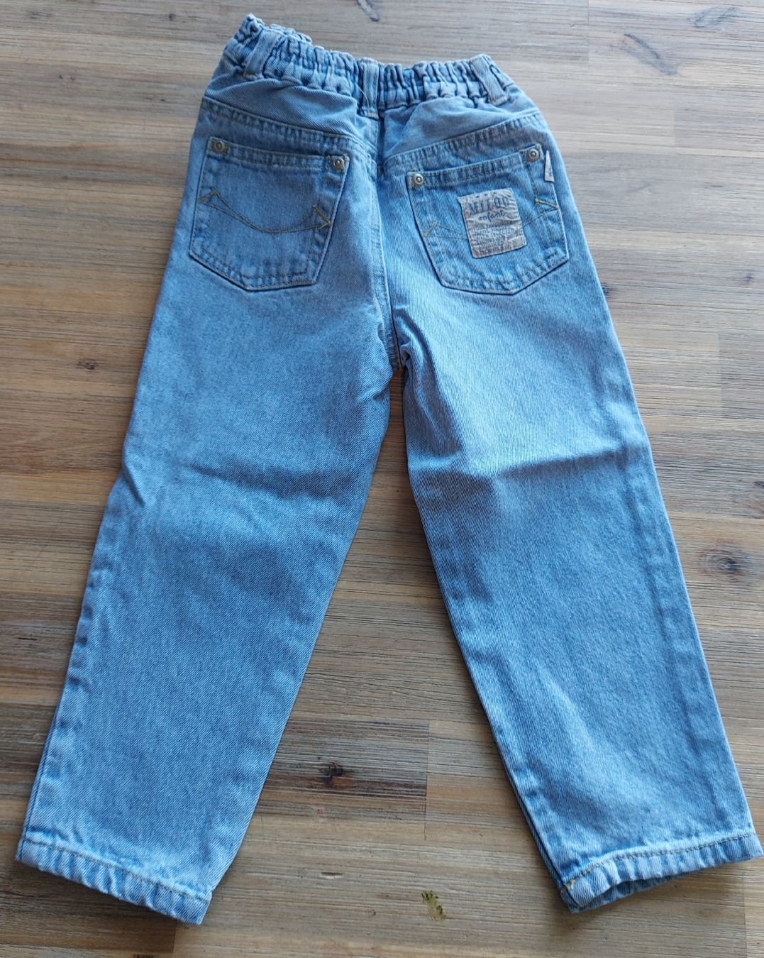 Hosen: Jeans Kinder hellblau Grösse 98 – Gebraucht aus Basel von Sinibini86 1