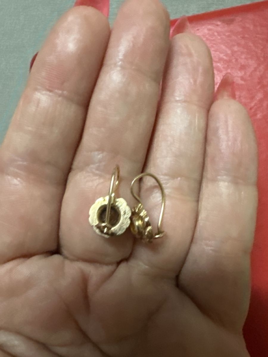Boucles d'oreille: Boucle d’oreilles en or ancienne – D'occasion à Montreux par Pipo7878