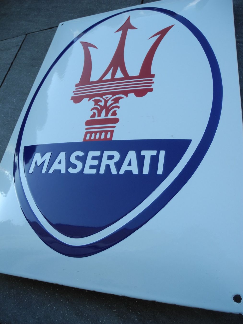 Maserati Ecriteaux: MASERATI EMAILSCHILD – D'occasion à Reinach AG par Huckleberrysix 2