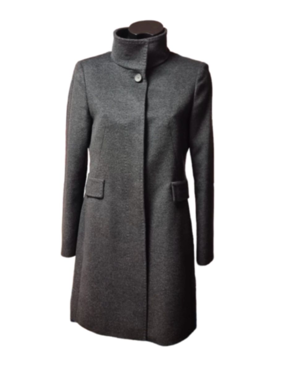 Max Mara Cappotti: MaxMara Studio Wool Coat, Grey, Size 40 – Usato da Zürich venduto da kas_g26m